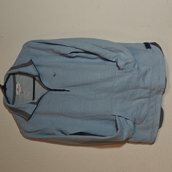 Vineyard Vines Size Small - Picture 1 of 3